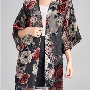 Active Basic Black Floral Velvet Burnout Kimono